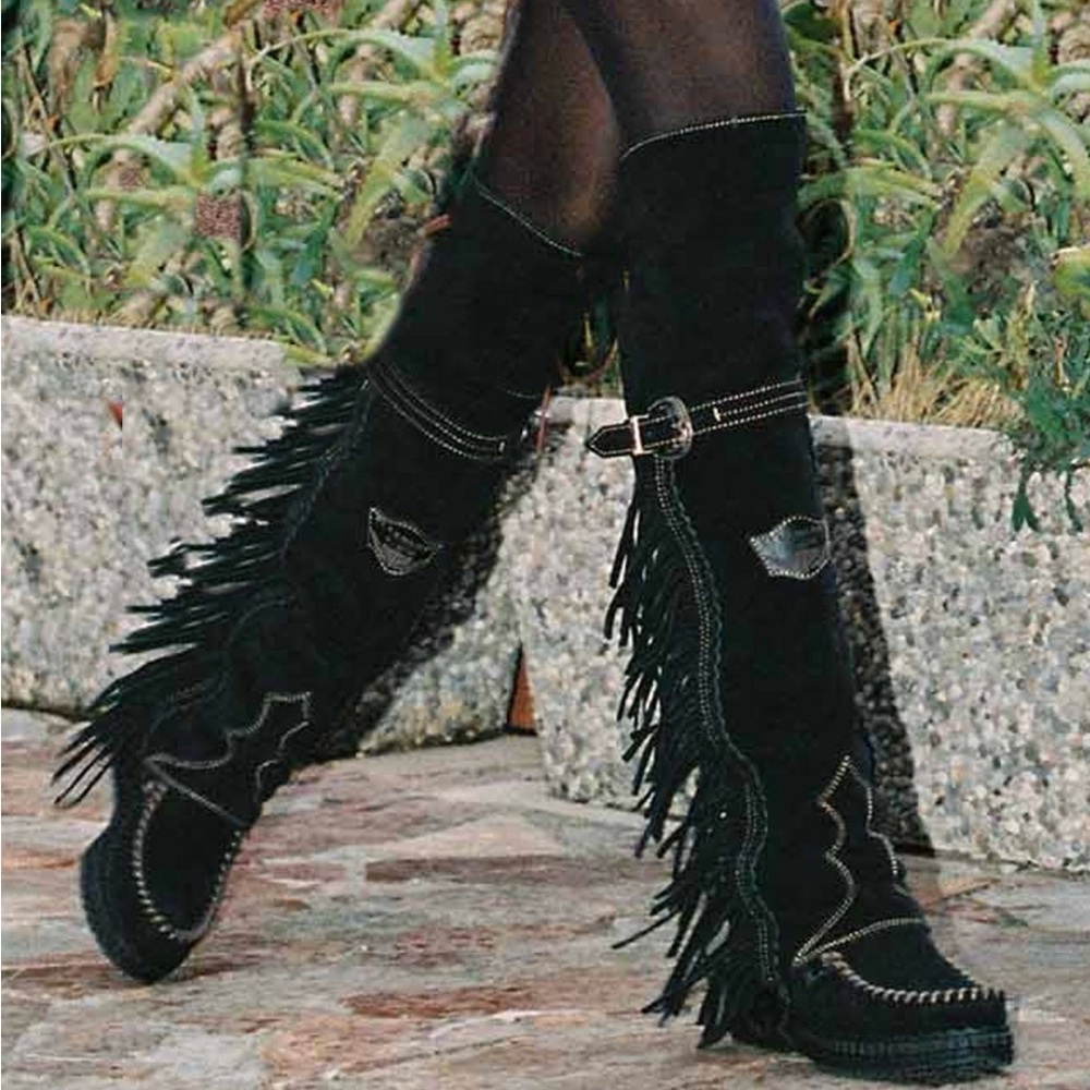 El Vaquero Coleen Silverstone Carbon Fringe Suede Boots - 39